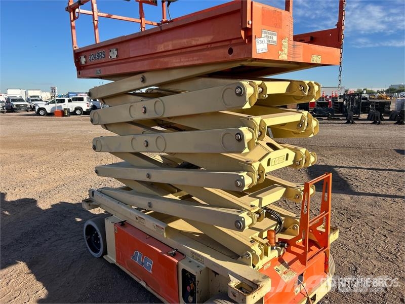 JLG 3248RS Ollós emelők