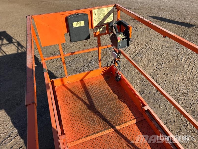JLG 3248RS Ollós emelők