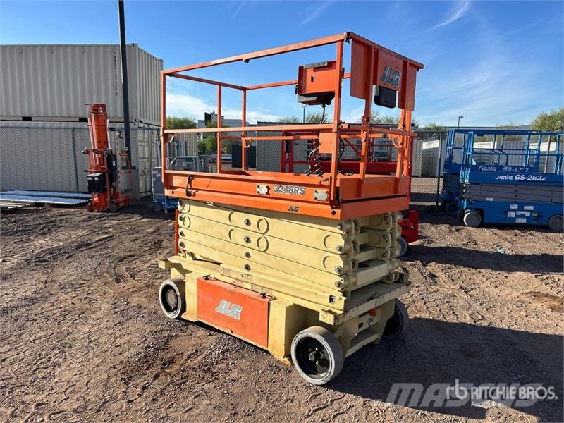 JLG 3248RS Ollós emelők