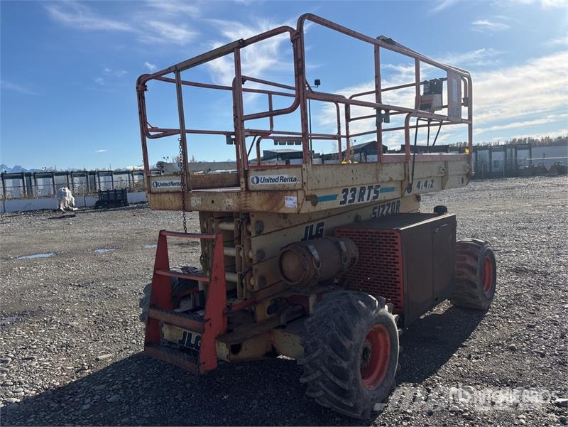 JLG 33 RTS 4x4 Dual Fuel Scissor Lift Saxliftar