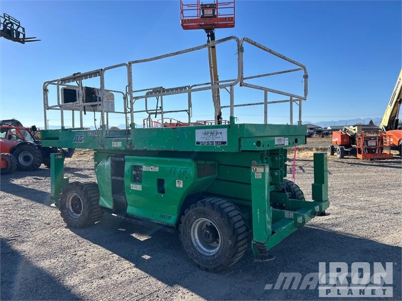 JLG 3394 RT 4x4 Diesel Scissor Lift Ollós emelők