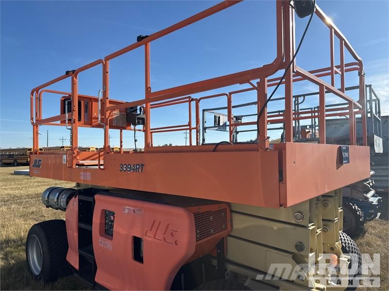 JLG 3394RT Dual Fuel Scissor Lift Scheren-Arbeitsbühnen