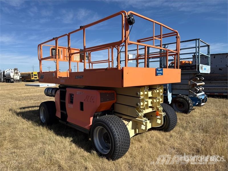 JLG 3394RT Dual Fuel Scissor Lift رافعات مقصية الشكل