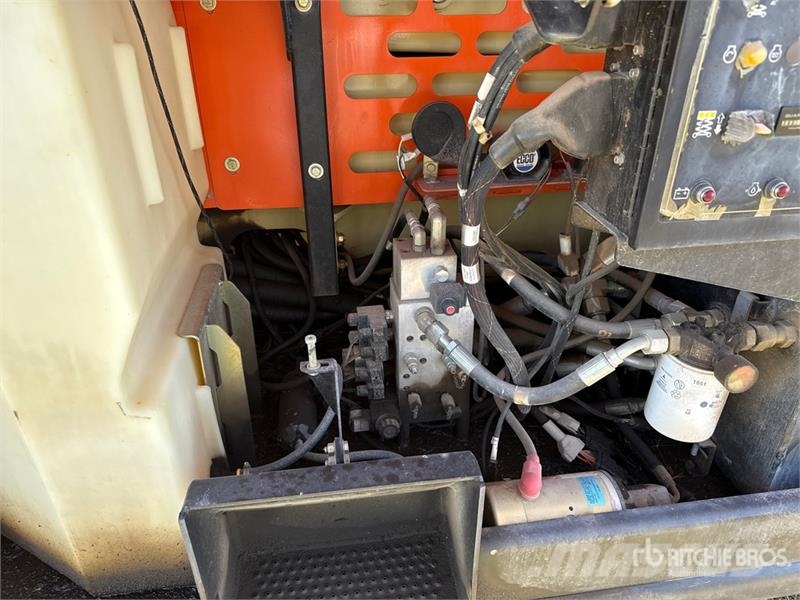 JLG 3394RT Dual Fuel Scissor Lift رافعات مقصية الشكل