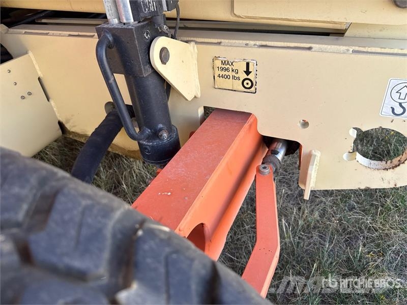 JLG 3394RT Dual Fuel Scissor Lift رافعات مقصية الشكل