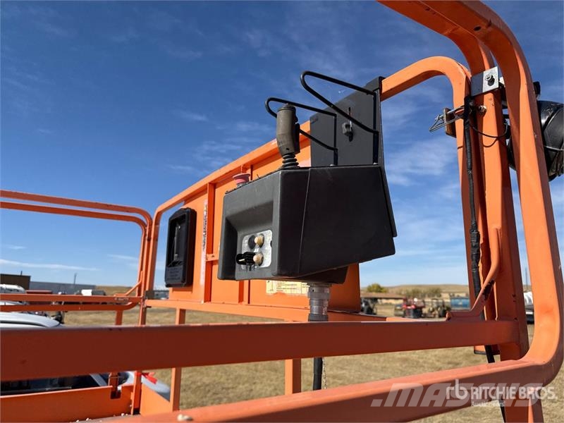 JLG 3394RT Dual Fuel Scissor Lift رافعات مقصية الشكل