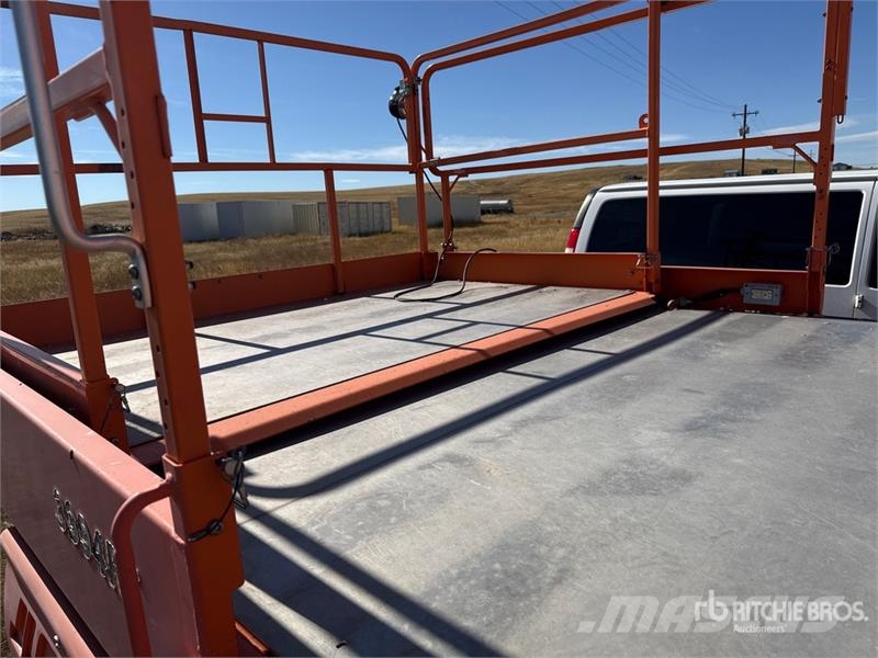 JLG 3394RT Dual Fuel Scissor Lift رافعات مقصية الشكل