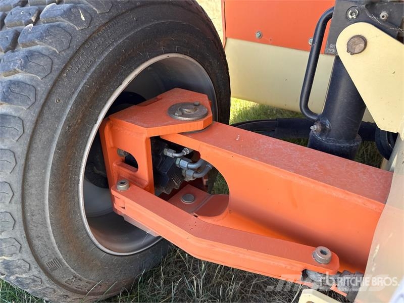 JLG 3394RT Dual Fuel Scissor Lift رافعات مقصية الشكل
