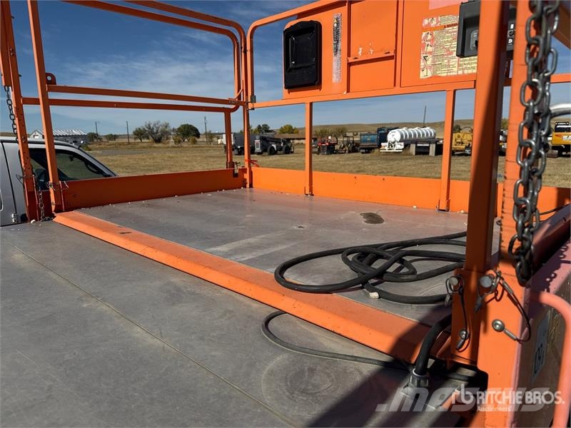 JLG 3394RT Dual Fuel Scissor Lift رافعات مقصية الشكل