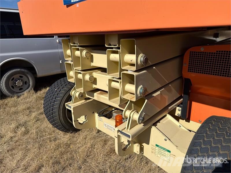 JLG 3394RT Dual Fuel Scissor Lift رافعات مقصية الشكل