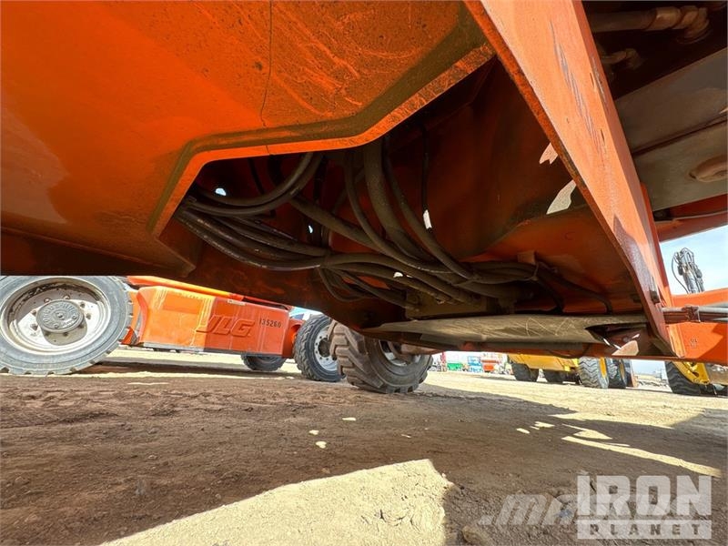 JLG 400S Teleskoop poomtõstukid