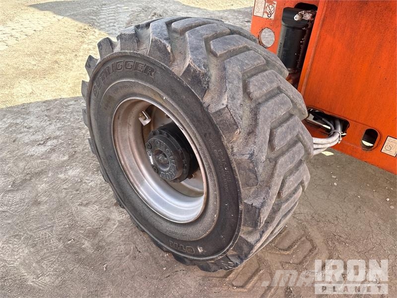 JLG 400S Teleskoop poomtõstukid