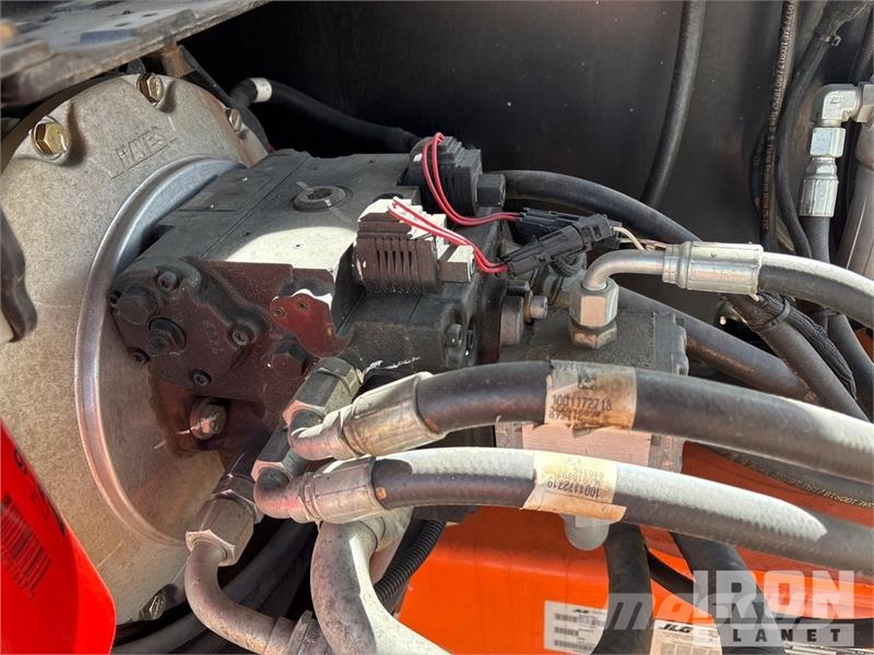 JLG 400S Teleskoop poomtõstukid