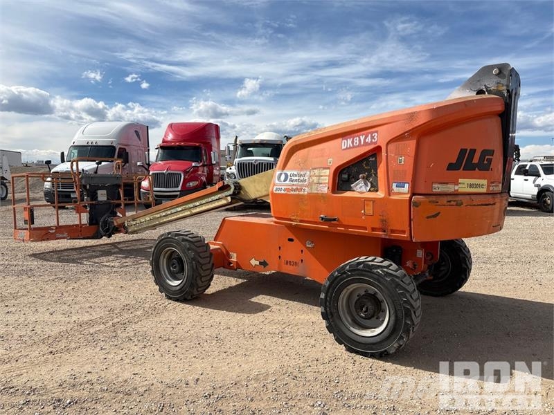 JLG 400S Teleskoop poomtõstukid