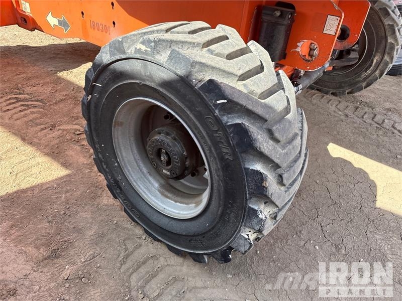 JLG 400S Teleskoop poomtõstukid