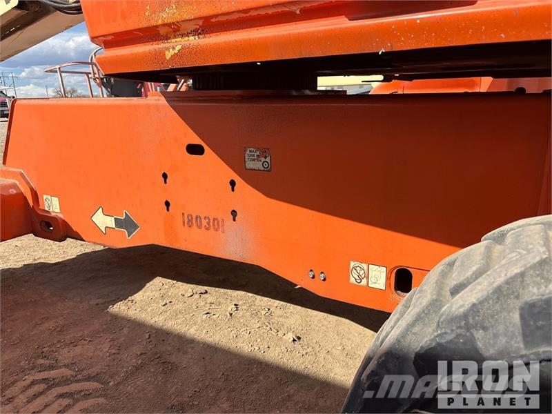 JLG 400S Teleskoop poomtõstukid