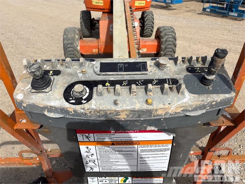 JLG 400S Teleskoop poomtõstukid