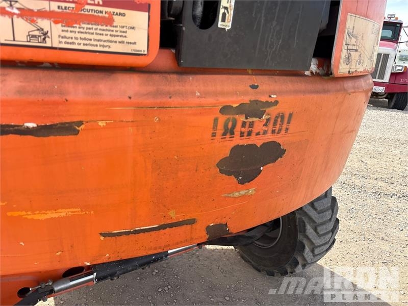JLG 400S Teleskoop poomtõstukid