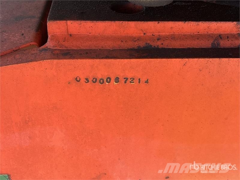 JLG 400S 4WD Diesel Telescopic Boom Lift 直臂高空工作平台