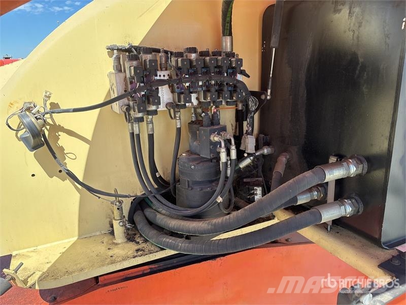 JLG 400S 4WD Diesel Telescopic Boom Lift 直臂高空工作平台
