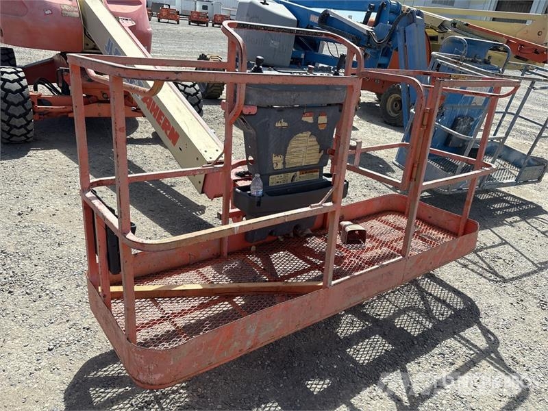 JLG 400S 4WD Diesel Telescopic Boom Lift 直臂高空工作平台