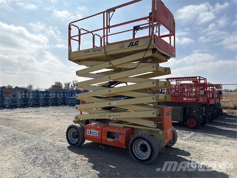 JLG 4069LE Electric Scissor Lift Scissor lifts