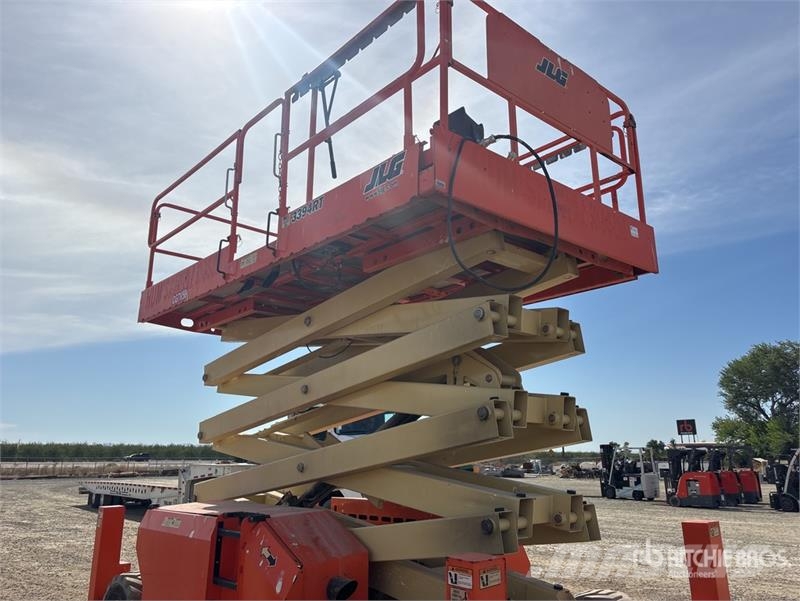 JLG 4394RT Diesel Scissor Lift Schaarhoogwerkers