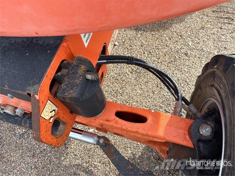 JLG 450AJ 4WD Diesel Articulating Boom Lift رافعات سلة مفصلية