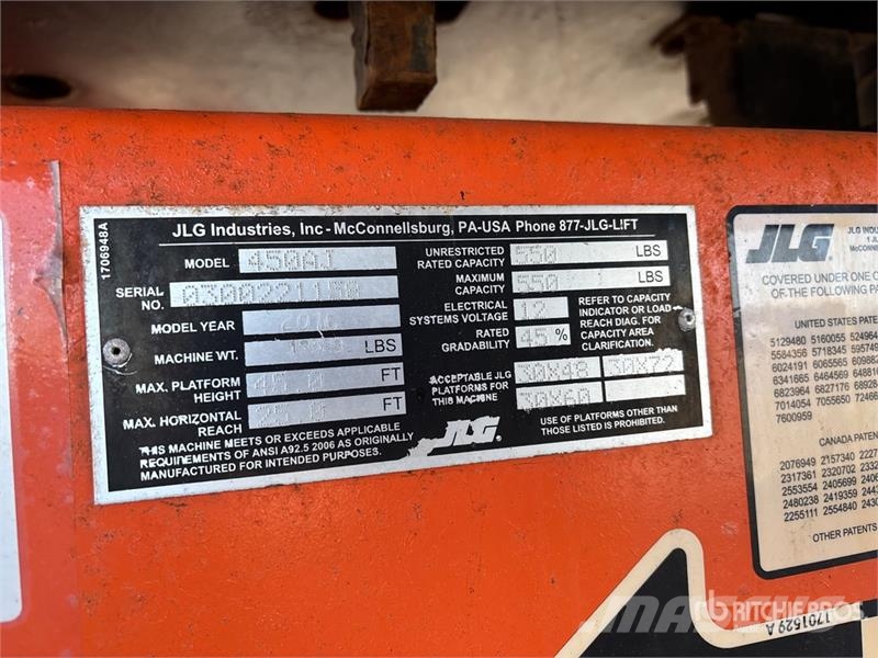 JLG 450AJ 4WD Diesel Articulating Boom Lift 曲臂高空作業車