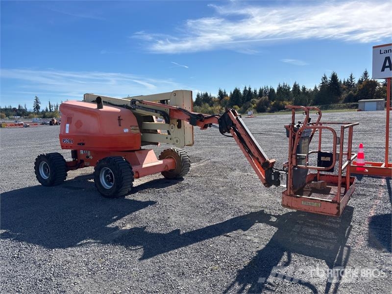 JLG 450AJ 4WD Diesel Articulating Boom Lift 曲臂高空作業車