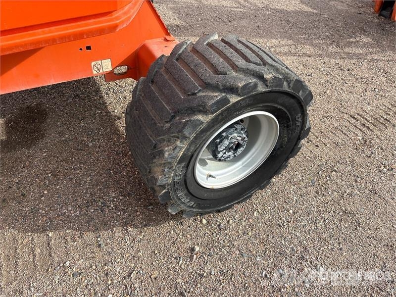 JLG 450AJ 4WD Diesel Articulating Boom Lift رافعات سلة مفصلية