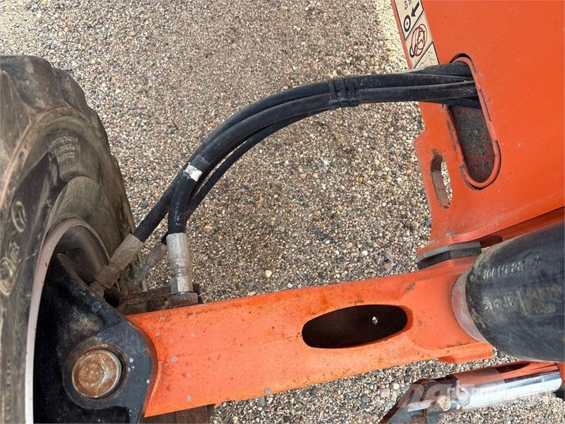JLG 450AJ 4WD Diesel Articulating Boom Lift رافعات سلة مفصلية