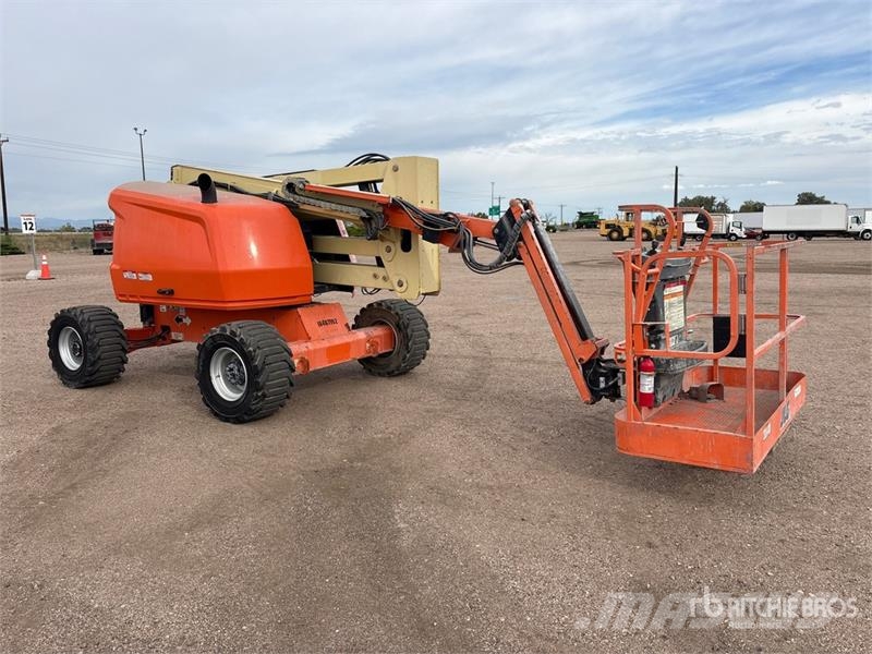 JLG 450AJ 4WD Diesel Articulating Boom Lift رافعات سلة مفصلية
