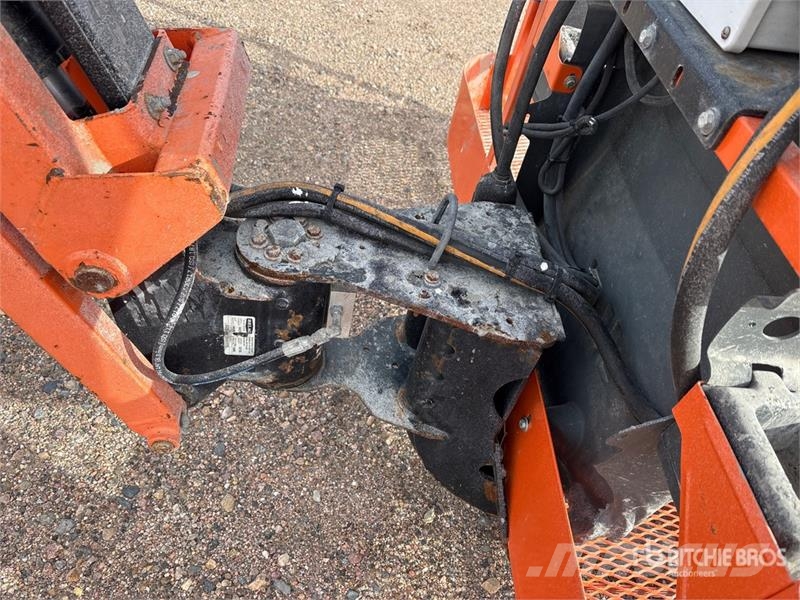 JLG 450AJ 4WD Diesel Articulating Boom Lift رافعات سلة مفصلية