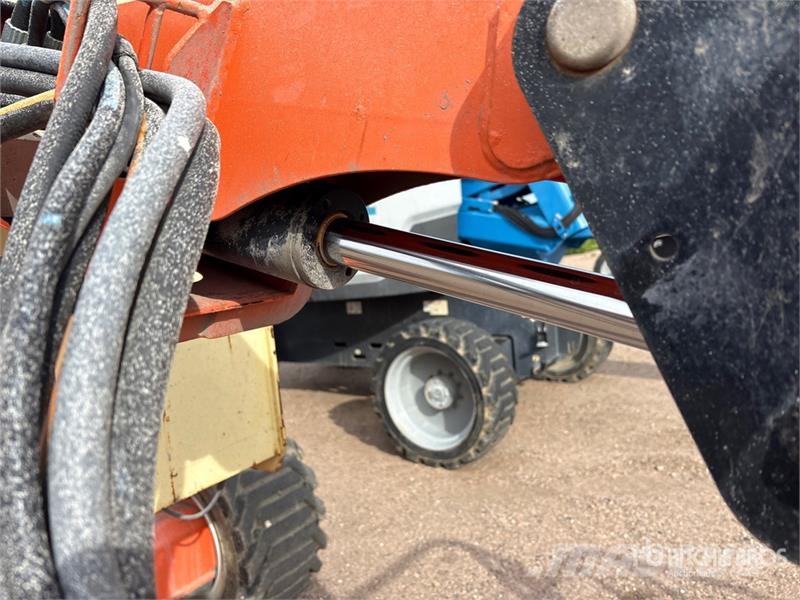 JLG 450AJ 4WD Diesel Articulating Boom Lift رافعات سلة مفصلية