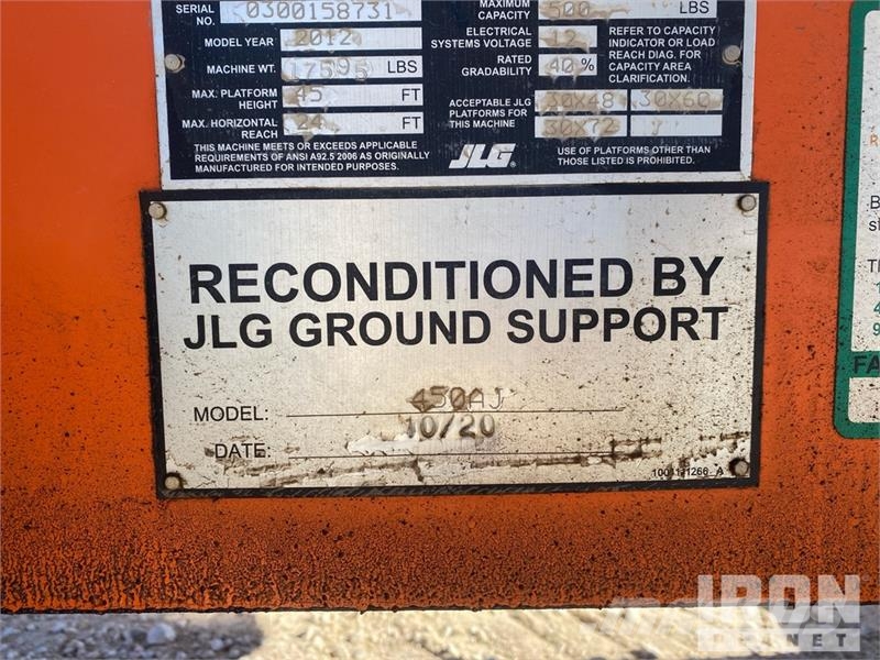 JLG 450AJ 4WD Diesel Telescopic Boom Lift - Factory Re Nacelles télescopiques