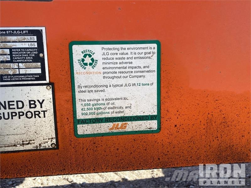 JLG 450AJ 4WD Diesel Telescopic Boom Lift - Factory Re Nacelles télescopiques