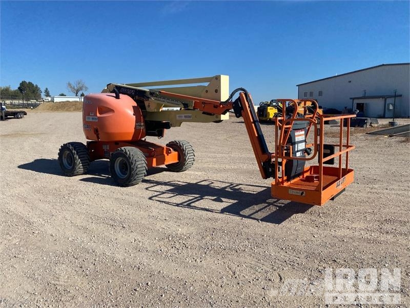 JLG 450AJ 4WD Diesel Telescopic Boom Lift - Factory Re Nacelles télescopiques