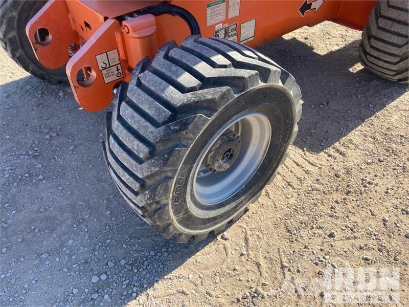 JLG 450AJ 4WD Diesel Telescopic Boom Lift - Factory Re Nacelles télescopiques