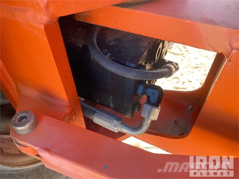 JLG 450AJ 4WD Diesel Telescopic Boom Lift - Factory Re Nacelles télescopiques
