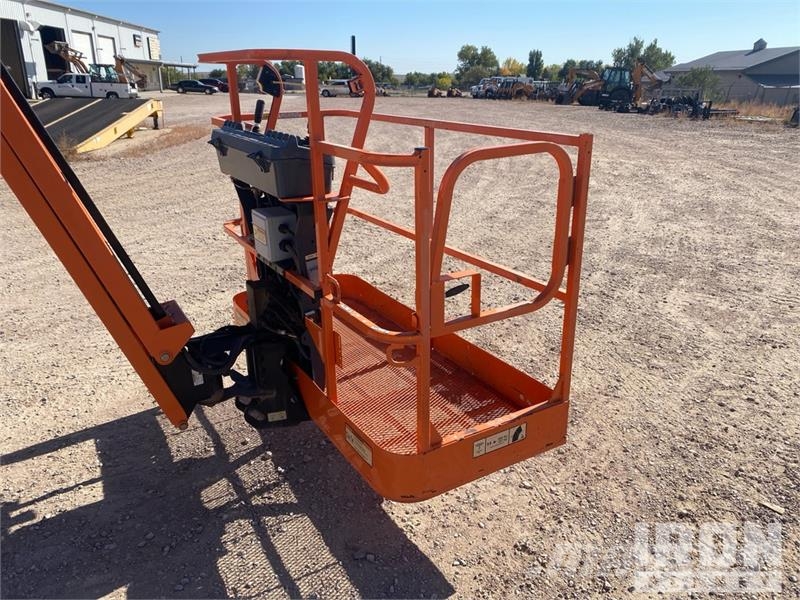 JLG 450AJ 4WD Diesel Telescopic Boom Lift - Factory Re Nacelles télescopiques