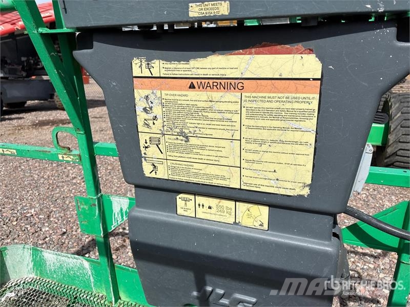 JLG 450AJ 4WD Dual Fuel Articulating Boom Lift Articulated boom lifts