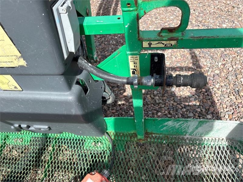 JLG 450AJ 4WD Dual Fuel Articulating Boom Lift Articulated boom lifts