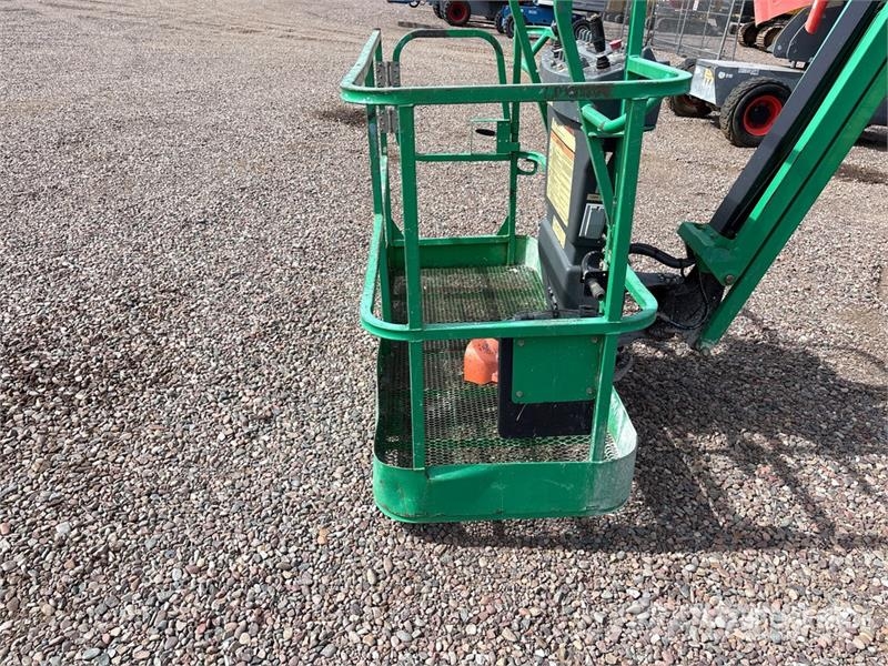 JLG 450AJ Series ll 4WD LPG Articulating Boom Lift Articulated boom lifts