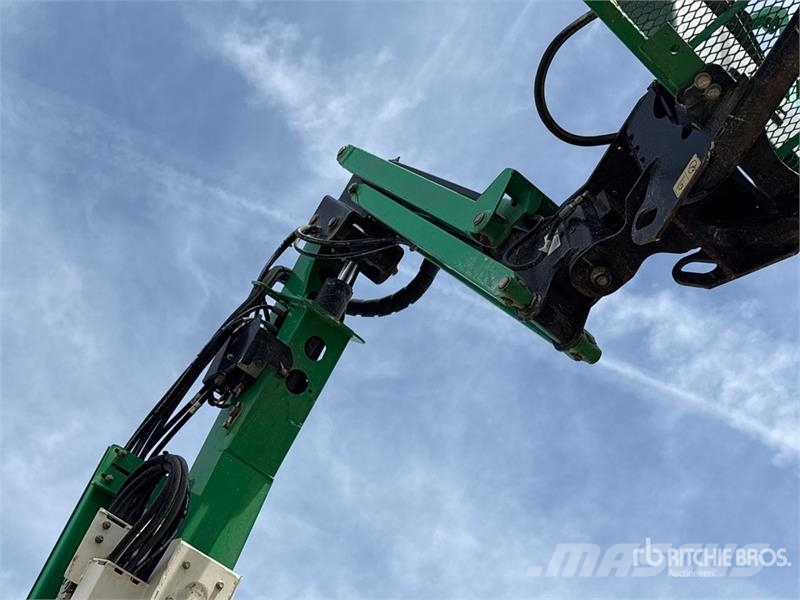 JLG 450AJ Series ll 4WD LPG Articulating Boom Lift Articulated boom lifts