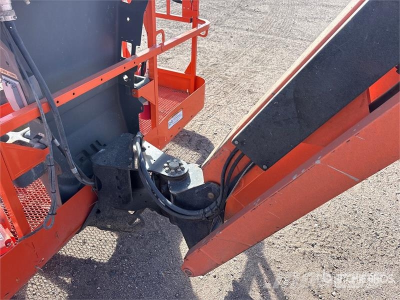 JLG 460SJ 4WD Diesel Telescopic Boom Lift Telescopic boom lifts