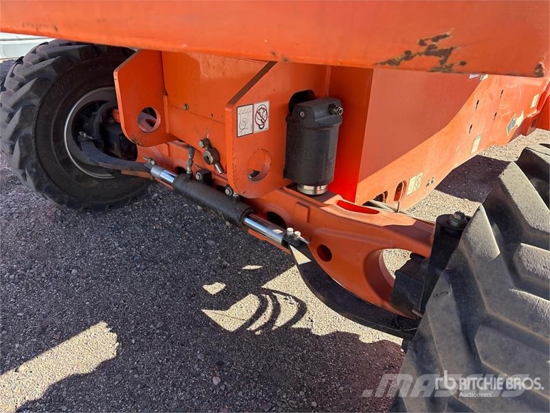 JLG 460SJ 4WD Diesel Telescopic Boom Lift Telescopic boom lifts