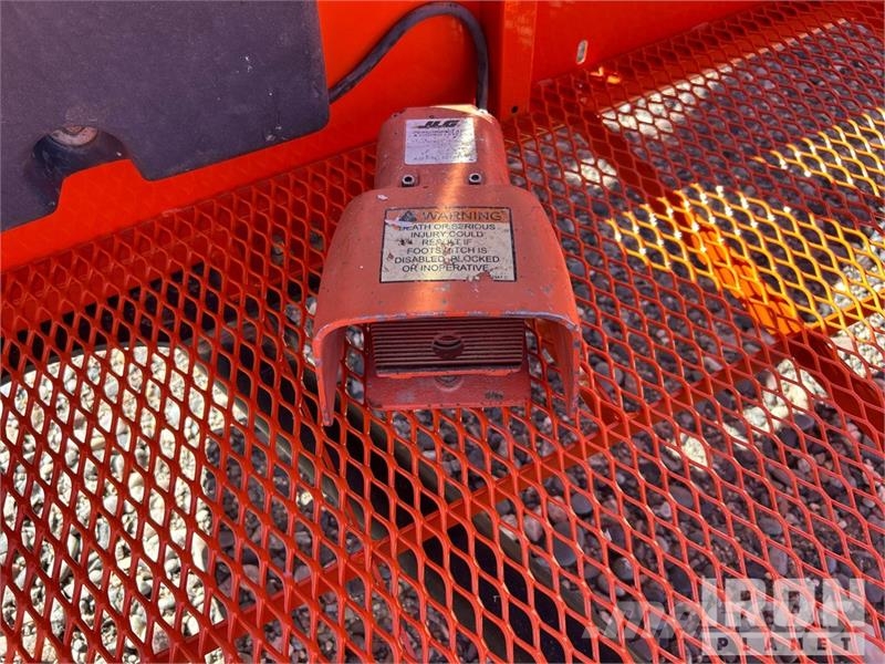 JLG 460SJ 4WD Diesel Telescopic Boom Lift - Factory Re Piattaforme a braccio telescopico