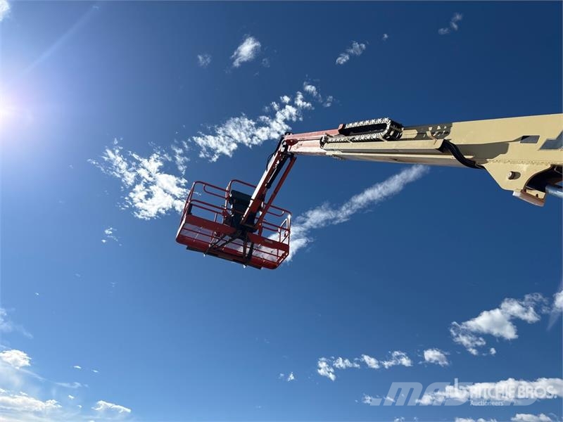 JLG 460SJ 4WD Diesel Telescopic Boom Lift Telescopic boom lifts