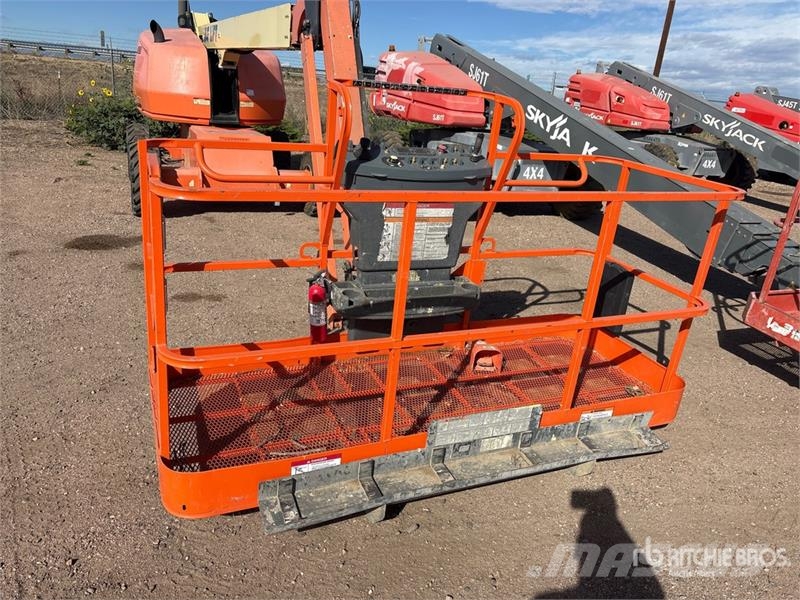 JLG 460SJ 4WD Diesel Telescopic Boom Lift Telescopic boom lifts